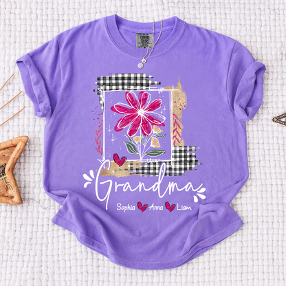 Comfort Colors® Personalized Grandma Shirt with Family Names, Custom Floral Daisy Design, Perfect Gift for Grandma