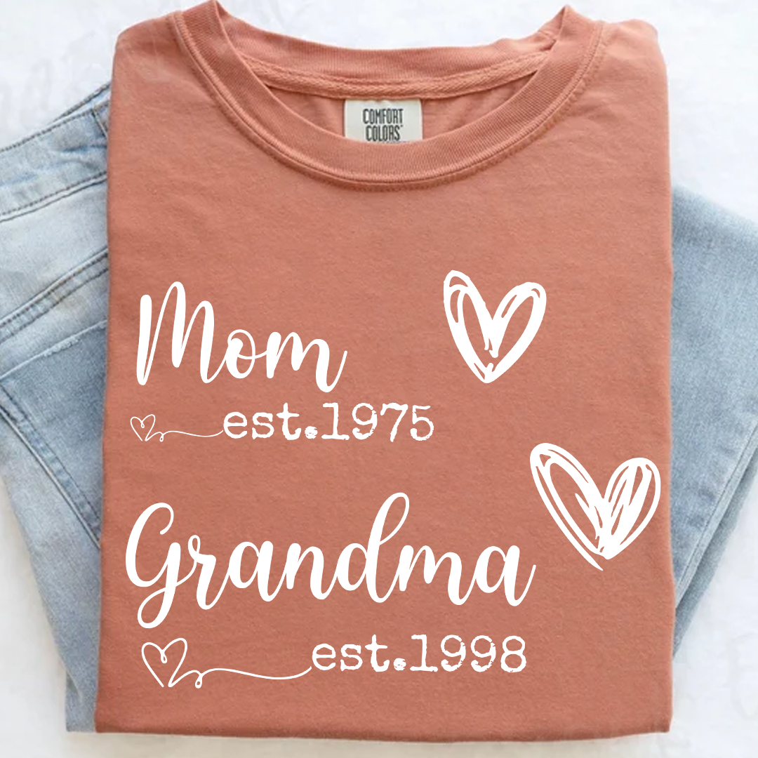 Personalized Mom Grandma EST Year Shirt | Custom Family T-Shirt Gift for Mom and Grandma | Cute Heart Design