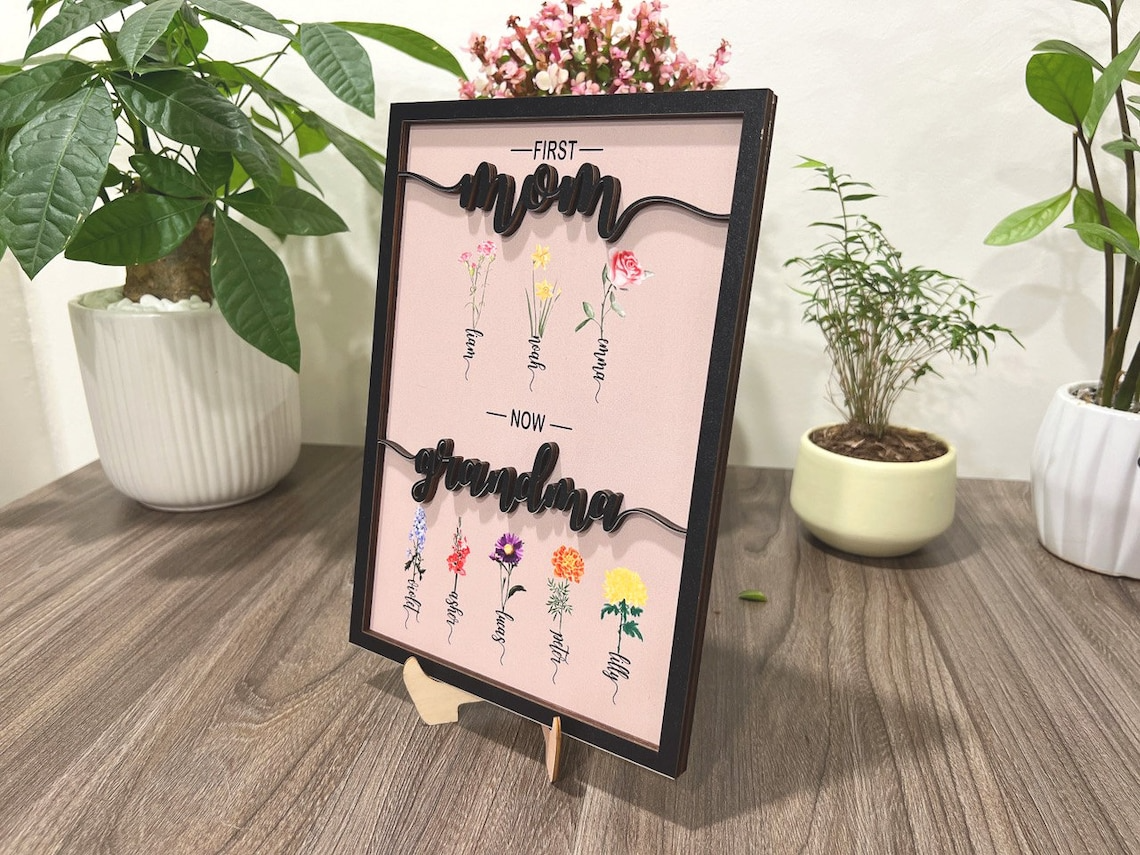 Personalized First Mom Now Grandma's Garden Frame Sign