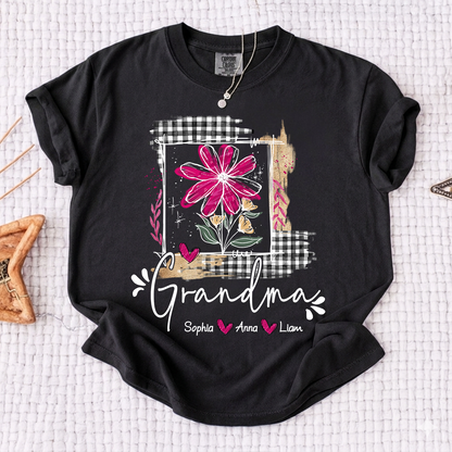Comfort Colors® Personalized Grandma Shirt with Family Names, Custom Floral Daisy Design, Perfect Gift for Grandma