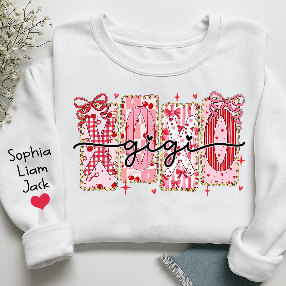 XOXO Gigi Crewneck Sweatshirt, A Valentine's Day Love Design With Custom Names For Grandmothers And Grandchildren