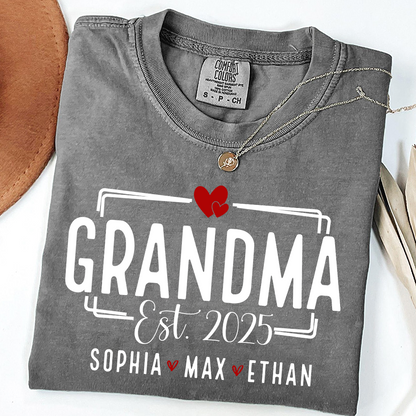Comfort Colors® Personalized with Heart, Grandma And Kids