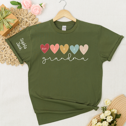 Personalized Grandma Est 2022 Shirt with Custom Grandkids Names on Sleeve, Colorful Heart Graphic T Shirt for Women, Meaningful Family Gift for Grandma from Kids