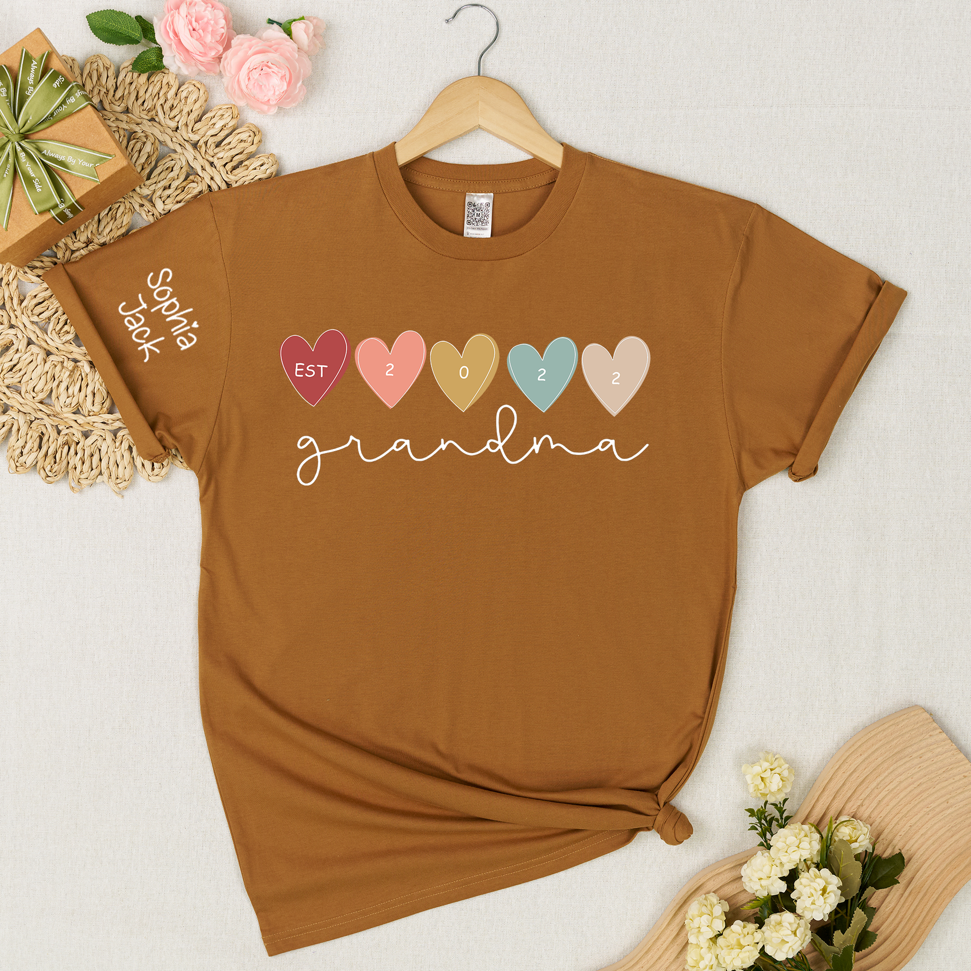 Personalized Grandma Est 2022 Shirt with Custom Grandkids Names on Sleeve, Colorful Heart Graphic T Shirt for Women, Meaningful Family Gift for Grandma from Kids
