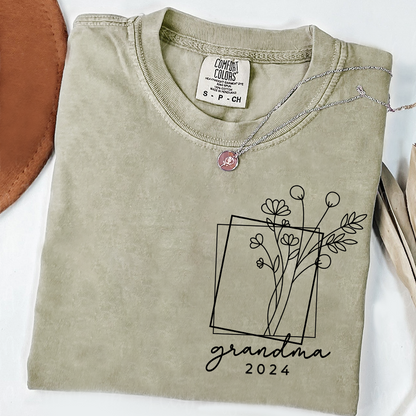 Comfort Colors® T-Shirt with Flowers, Custom Nickname Grandma And Kids