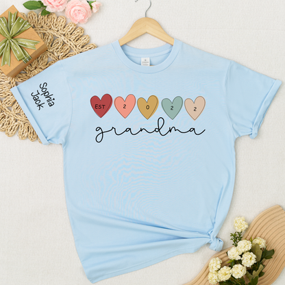 Personalized Grandma Est 2022 Shirt with Custom Grandkids Names on Sleeve, Colorful Heart Graphic T Shirt for Women, Meaningful Family Gift for Grandma from Kids