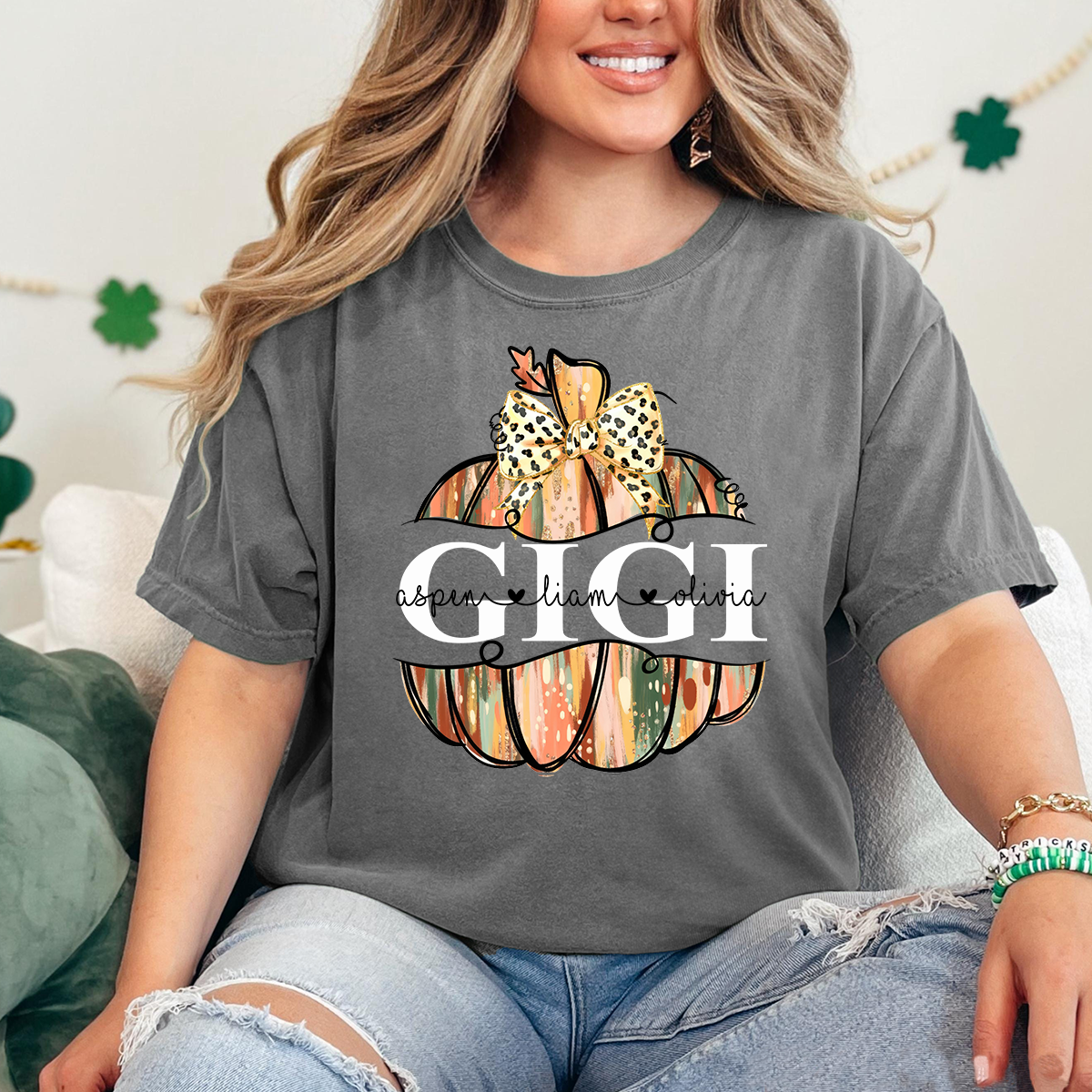 Comfort Colors® Personalized Gigi Pumpkin T-Shirt with Grandkids’ Names, Custom Fall Leopard Bow Tee for Grandma