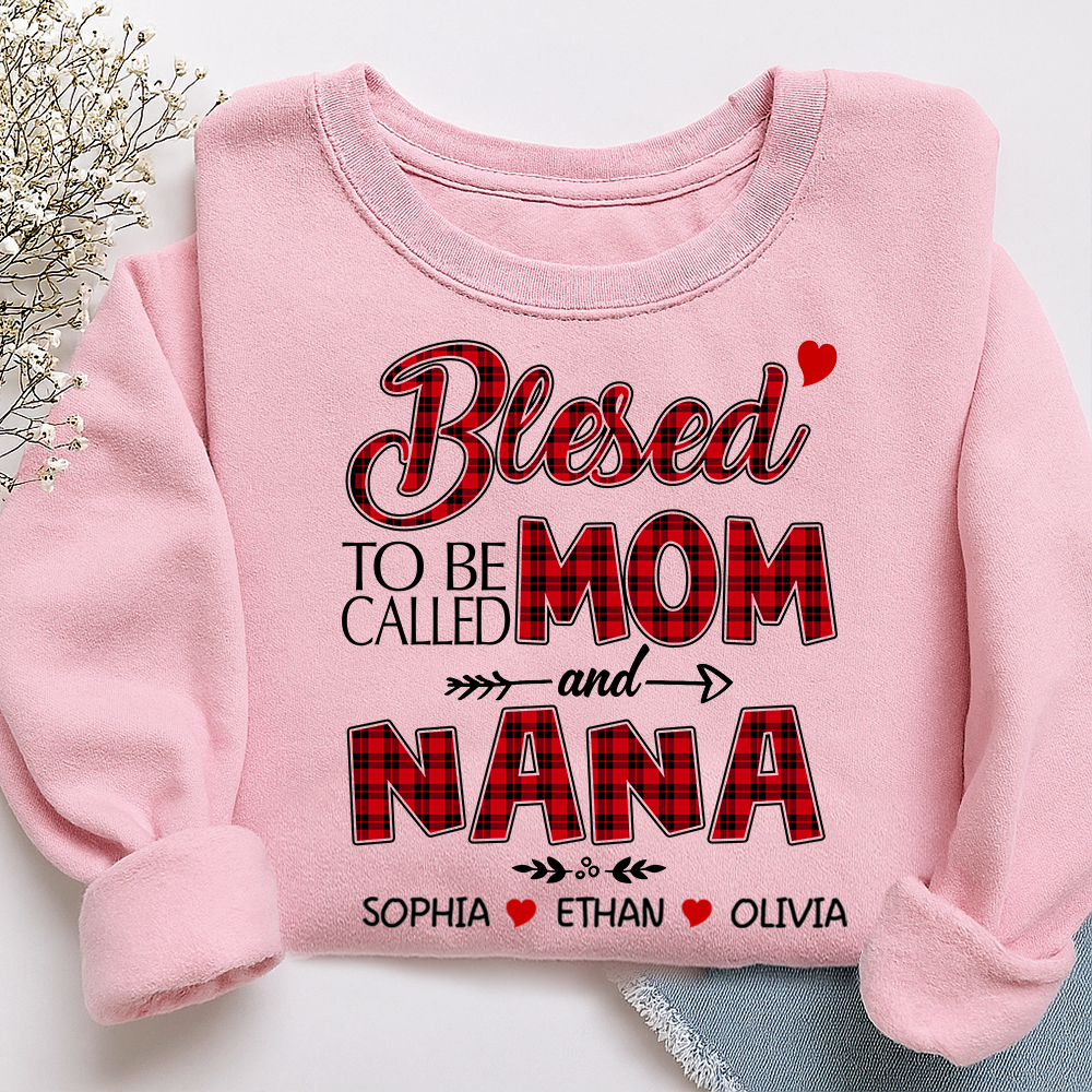 Christmas Mom And Grandma Shirt with Custom Kids’ Names, Cozy Holiday Gift