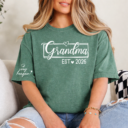 Grandma Est 2026 Shirt Graphic Tee Personalized Grandma Established Year Custom Sleeve Names Family Gift for New Grandma Mother’s Day Birthday