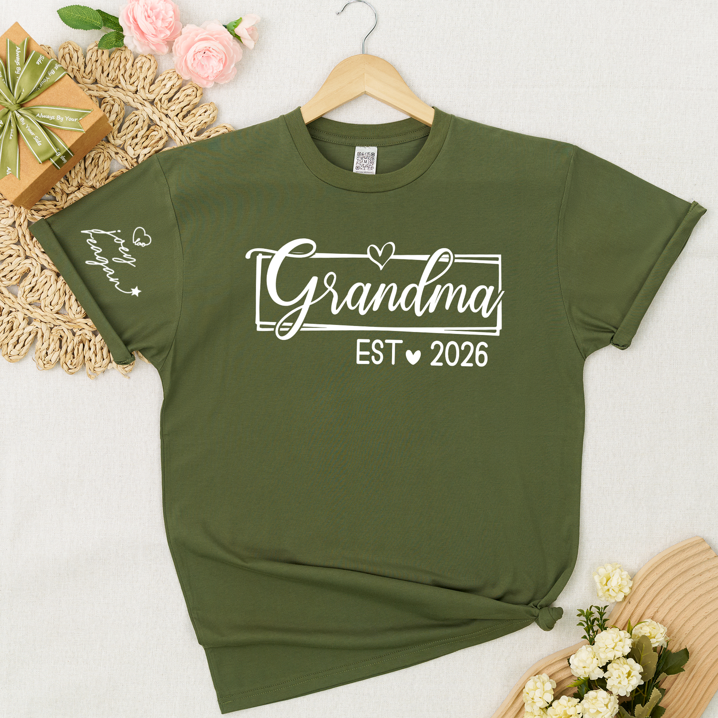 Grandma Est 2026 Shirt Graphic Tee Personalized Grandma Established Year Custom Sleeve Names Family Gift for New Grandma Mother’s Day Birthday