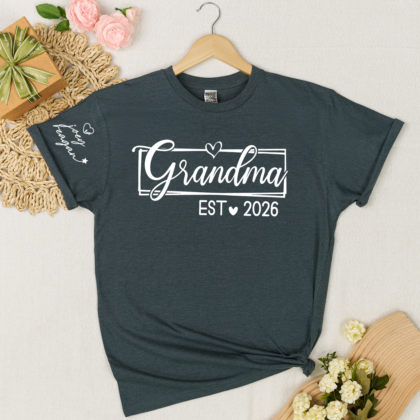 Grandma Est 2026 Shirt Graphic Tee Personalized Grandma Established Year Custom Sleeve Names Family Gift for New Grandma Mother’s Day Birthday