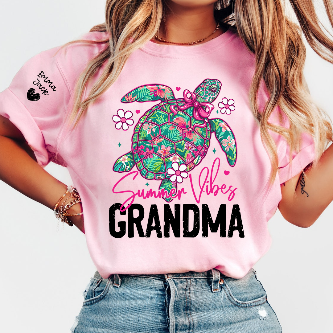 Grandma Summer Vibes T Shirt, Cute Sea Turtle Graphic Tee, Coastal Beach Grandma Shirt, Summer Vacation Gift for Women