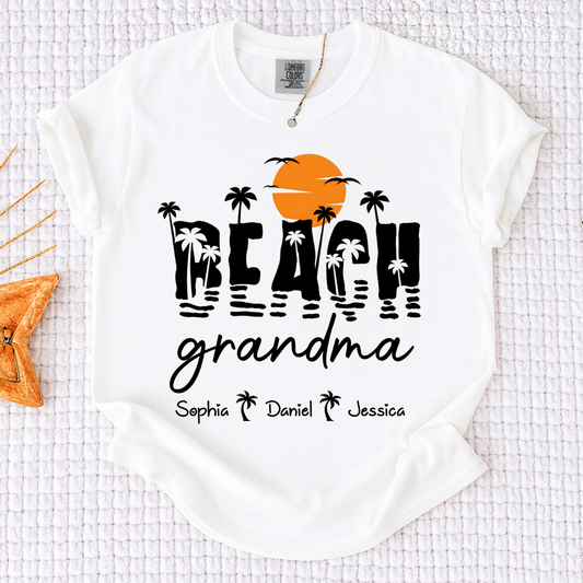 Comfort Colors Personalized Tropical Grandma Shirt – Custom Beach Sunset Palm Tree Tee with Grandchildren Names, Vacation Gift for Her