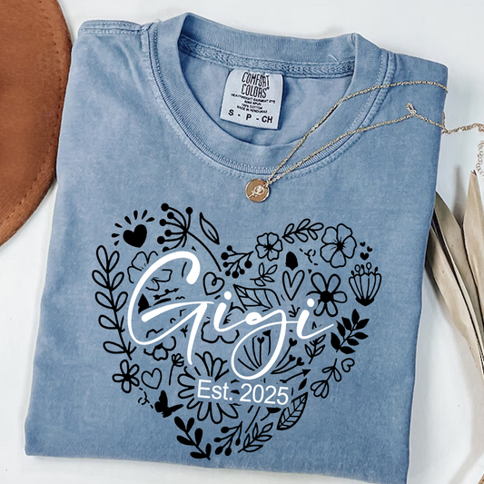 Comfort Colors® Gigi Est Flower Heart T-Shirt, Custom Grandma With Grandkids Shirt