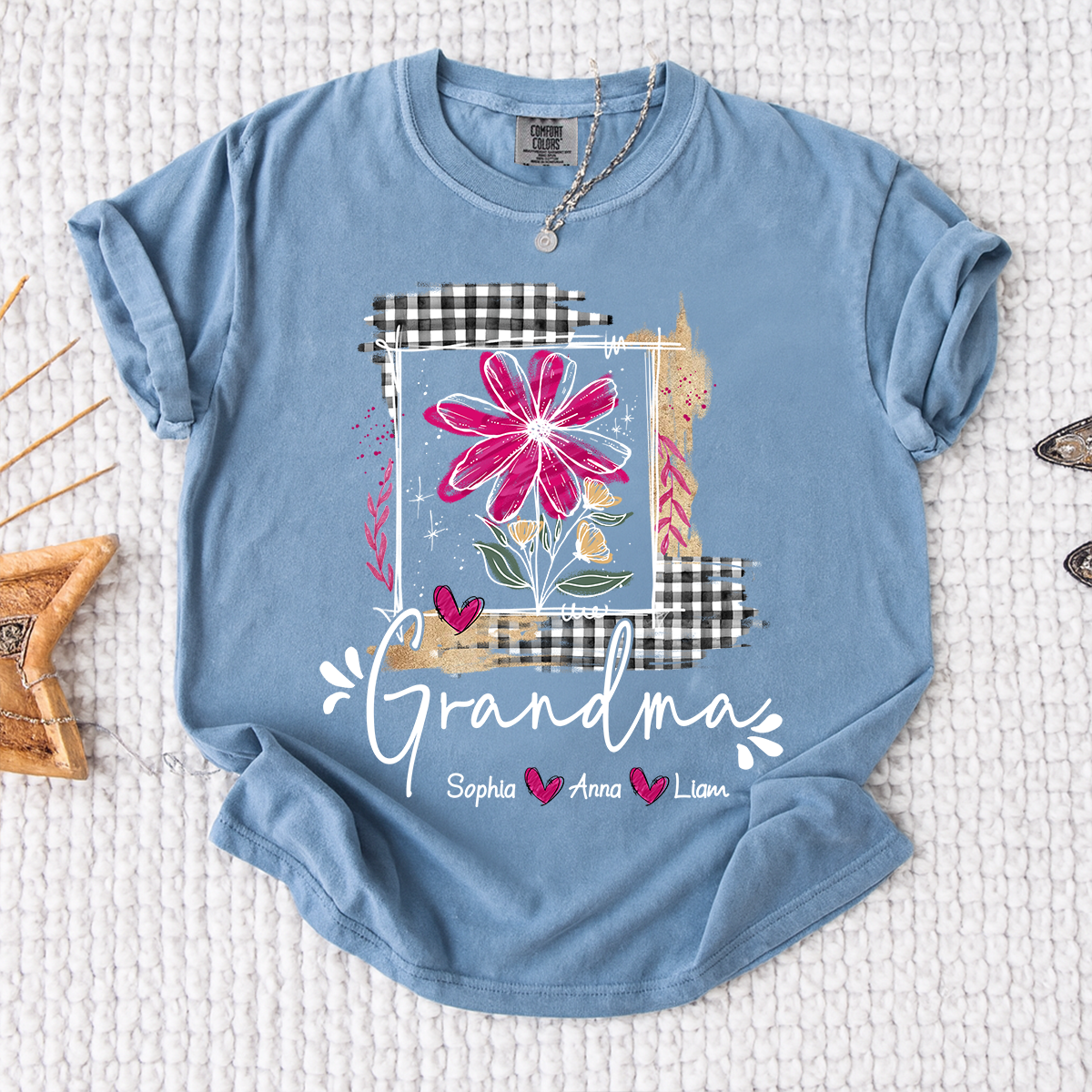 Comfort Colors® Personalized Grandma Shirt with Family Names, Custom Floral Daisy Design, Perfect Gift for Grandma
