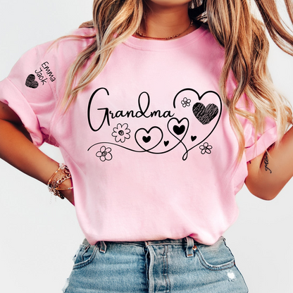 Personalized Grandma Shirt, Custom Family T-Shirt with Heart and Flower Design, Ideal Gift for Grandma