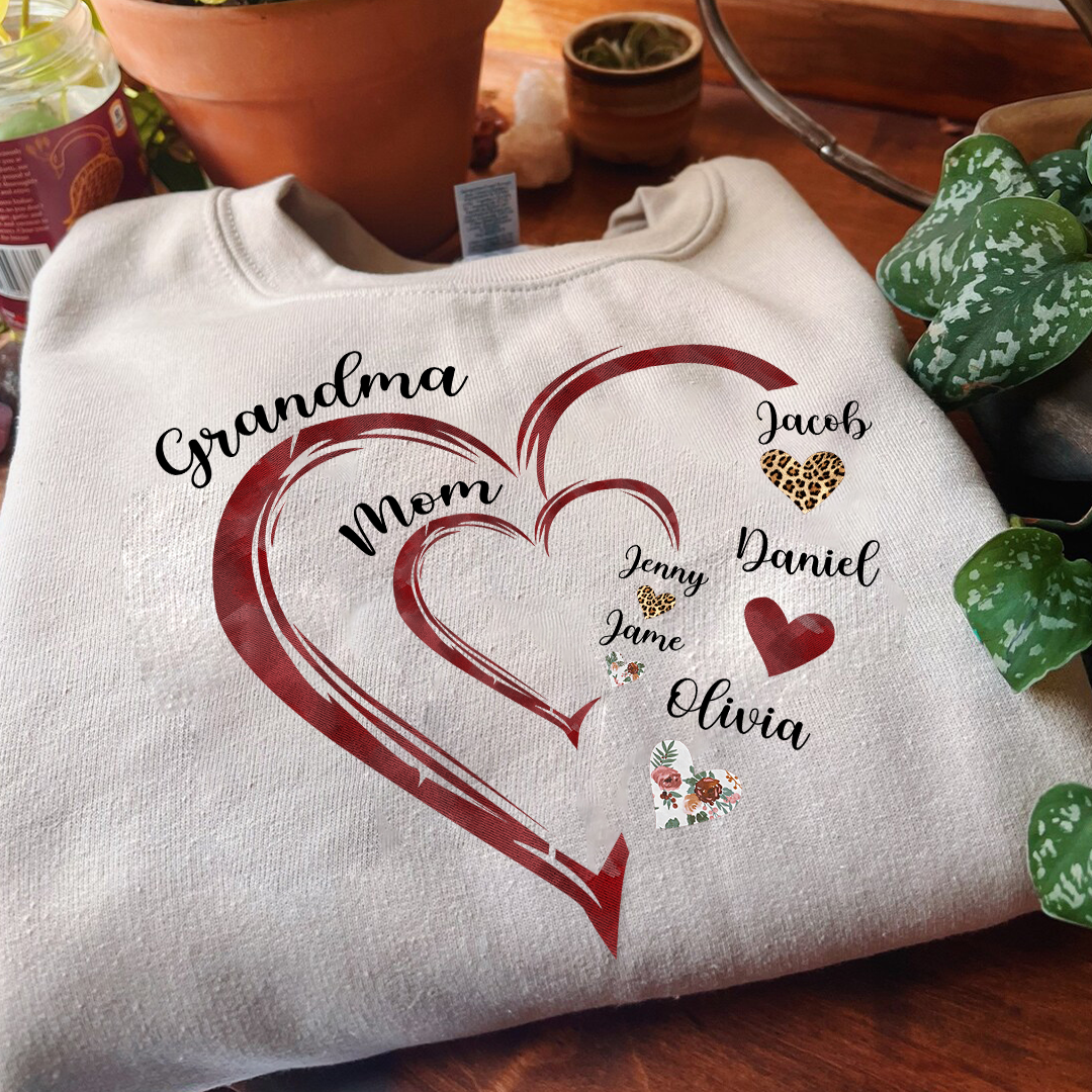 Heart Mom Grandma And Kids Personalized CTH01