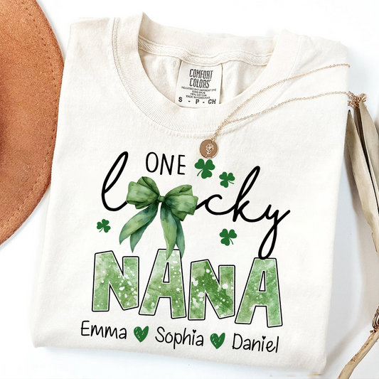 Comfort Colors®'s A Lucky Grandma Design for St. Patrick's Day, Customizable gift for Grandma and Grandchildren