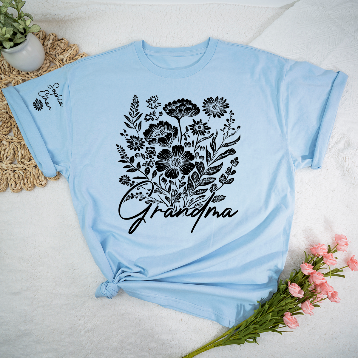Grandma Floral Line Art Shirt, Minimalist Flower Grandma Tee, Personalized Grandma Gift, Elegant Botanical Shirt for Grandma