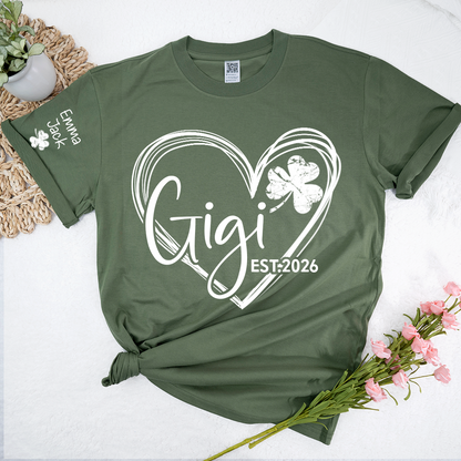 Cute Green T-Shirt With Gigi Shamrock Heart Print For St. Patrick's Day, With Your Grandchildren's Names
