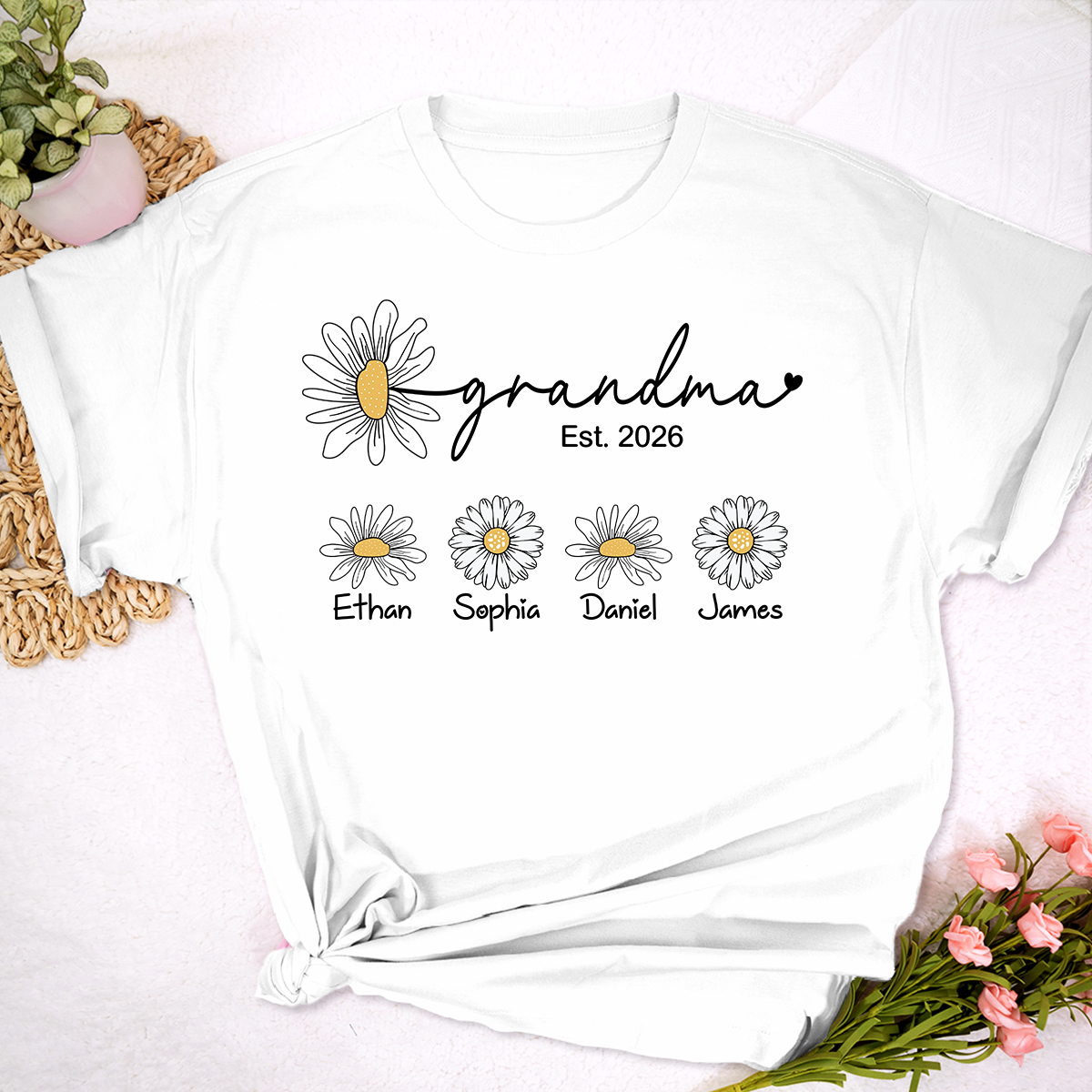 Personalized Grandma Est 2026 Shirt with Kids Names, Custom Daisy Flower T-Shirt for New Grandma, Family Gift Idea