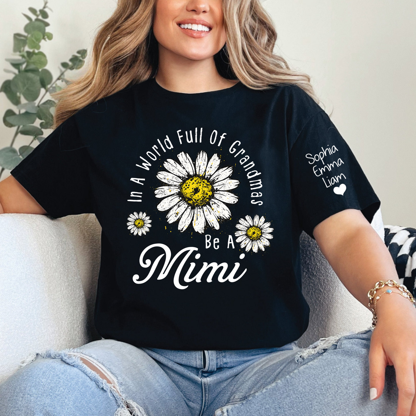 Personalized Be A Mimi Daisy Shirt, In A World Full Of Grandmas T-Shirt, Custom Grandma Name Sleeve Tee Gift For Mimi, Grandma Family Shirt
