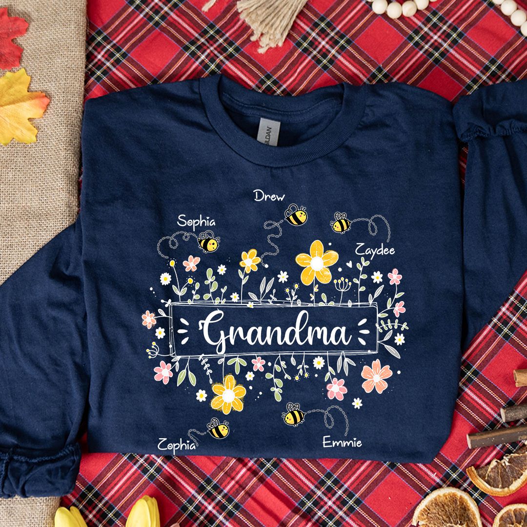 Personalized  Mom Est Grandma Est Flower Turquoise T-Shirt
