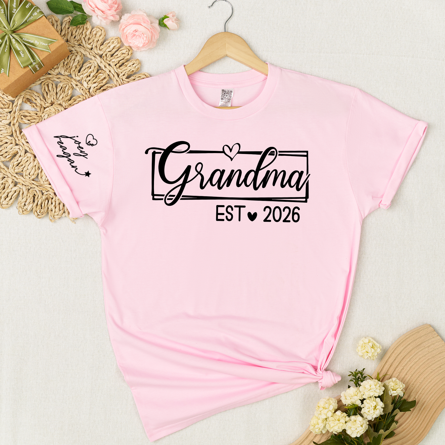 Grandma Est 2026 Shirt Graphic Tee Personalized Grandma Established Year Custom Sleeve Names Family Gift for New Grandma Mother’s Day Birthday