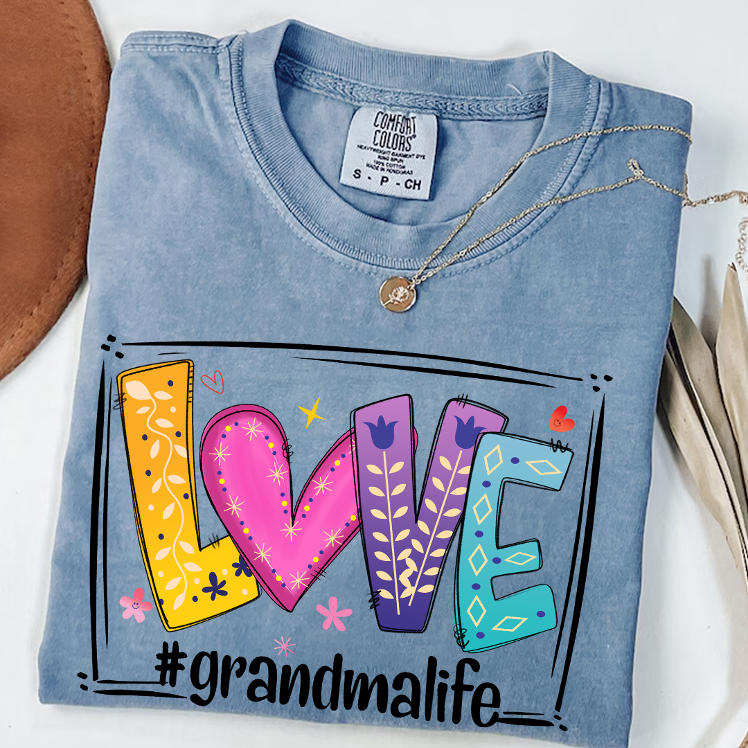 Comfort Colors® LOVE Grandma Life T-Shirt – Colorful Graphic Tee