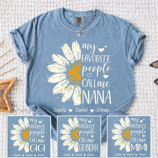 Comfort Colors Personalized Nana Shirt Daisy Flower Design Custom Grandma Mimi Gigi Name Tee My Favorite People Call Me Nana with Grandkids Names Family Gift for Women