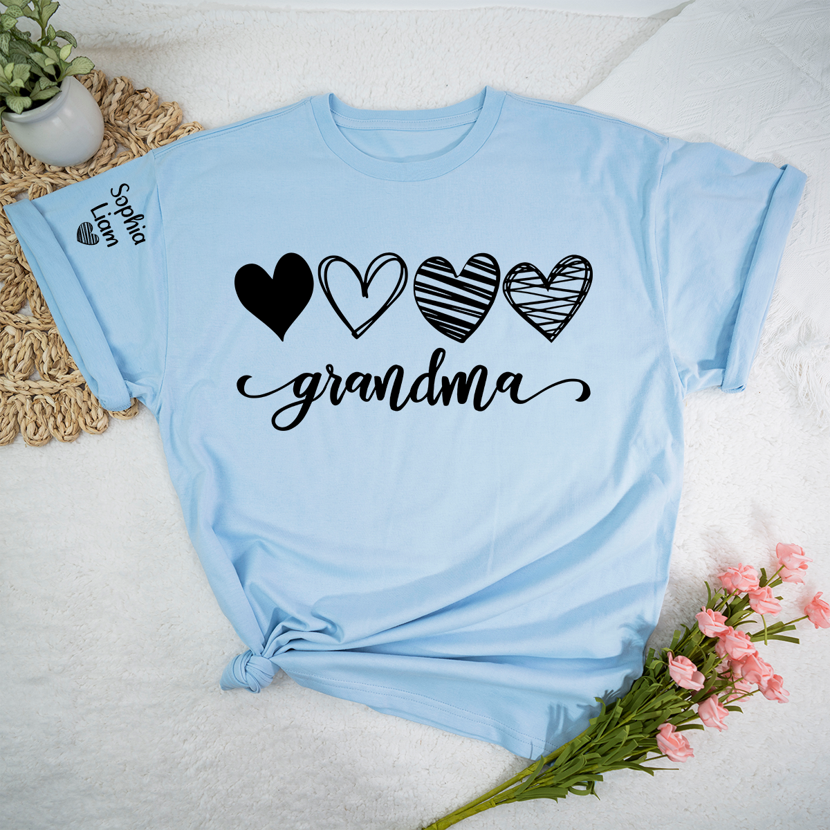 Grandma Script Shirt with Heart Design, Trendy Grandma T-Shirt for Birthday or Mother’s Day