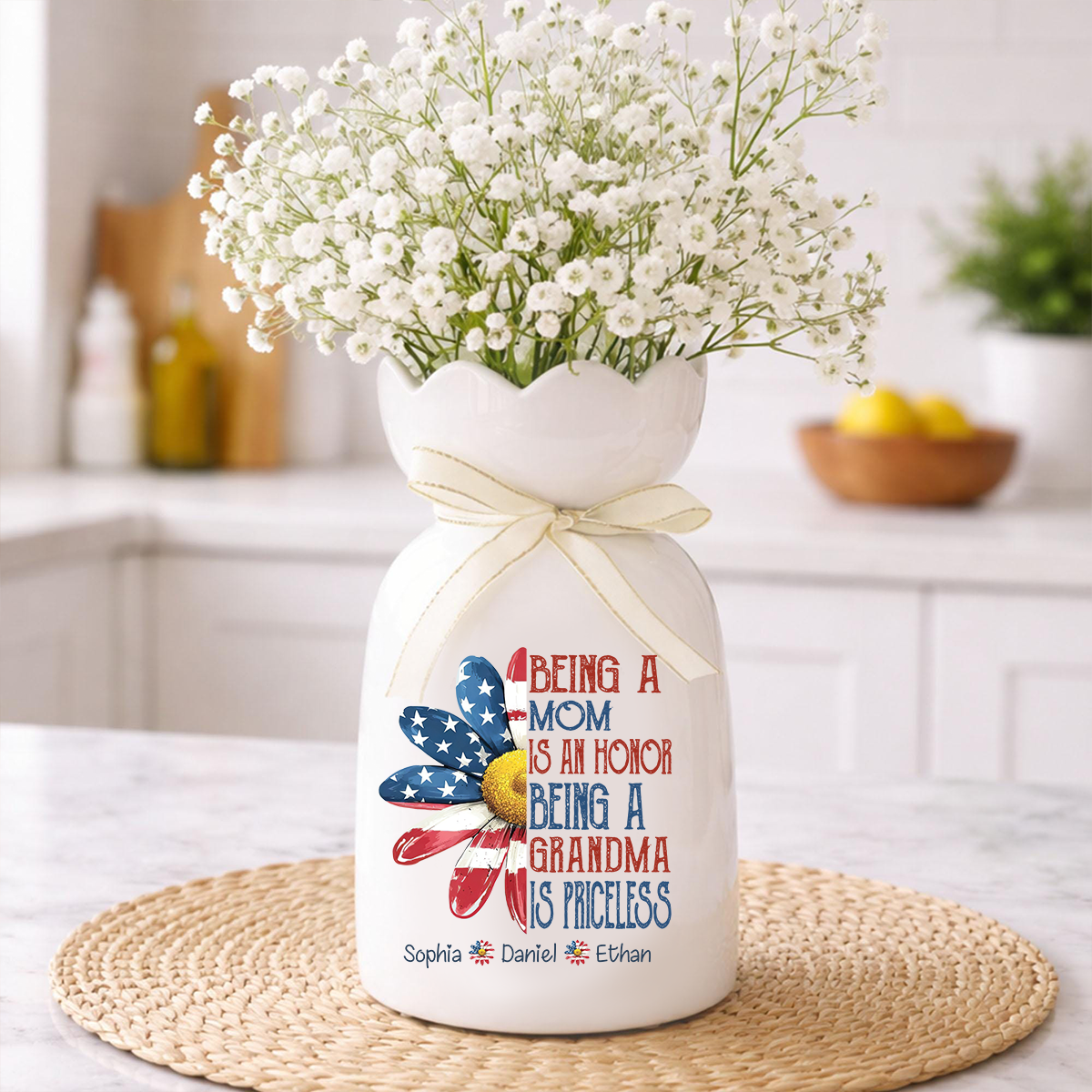 Custom Ceramic Flower Vase, In a World Full of Grandmas Be a Mimi with Family Names, Perfect Gift for Grandma