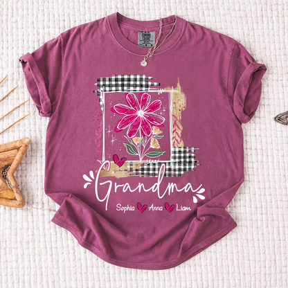 Comfort Colors® Personalized Grandma Shirt with Family Names, Custom Floral Daisy Design, Perfect Gift for Grandma