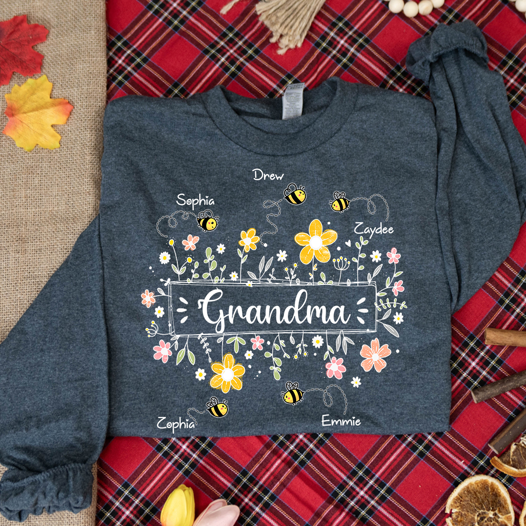 Personalized  Mom Est Grandma Est Flower Turquoise T-Shirt