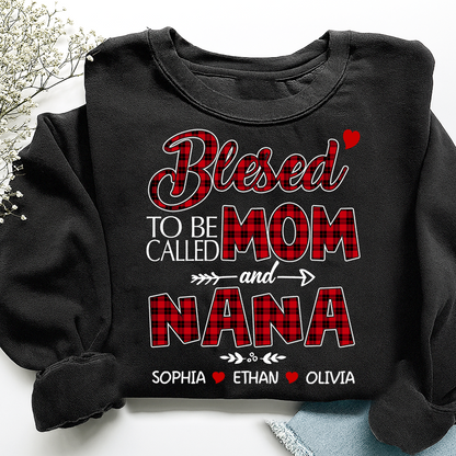 Christmas Mom And Grandma Shirt with Custom Kids’ Names, Cozy Holiday Gift