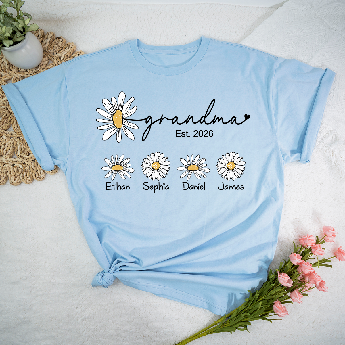 Personalized Grandma Est 2026 Shirt with Kids Names, Custom Daisy Flower T-Shirt for New Grandma, Family Gift Idea