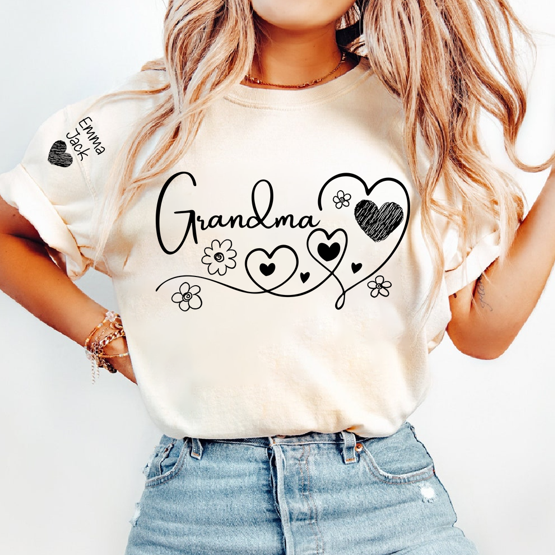 Personalized Grandma Shirt, Custom Family T-Shirt with Heart and Flower Design, Ideal Gift for Grandma