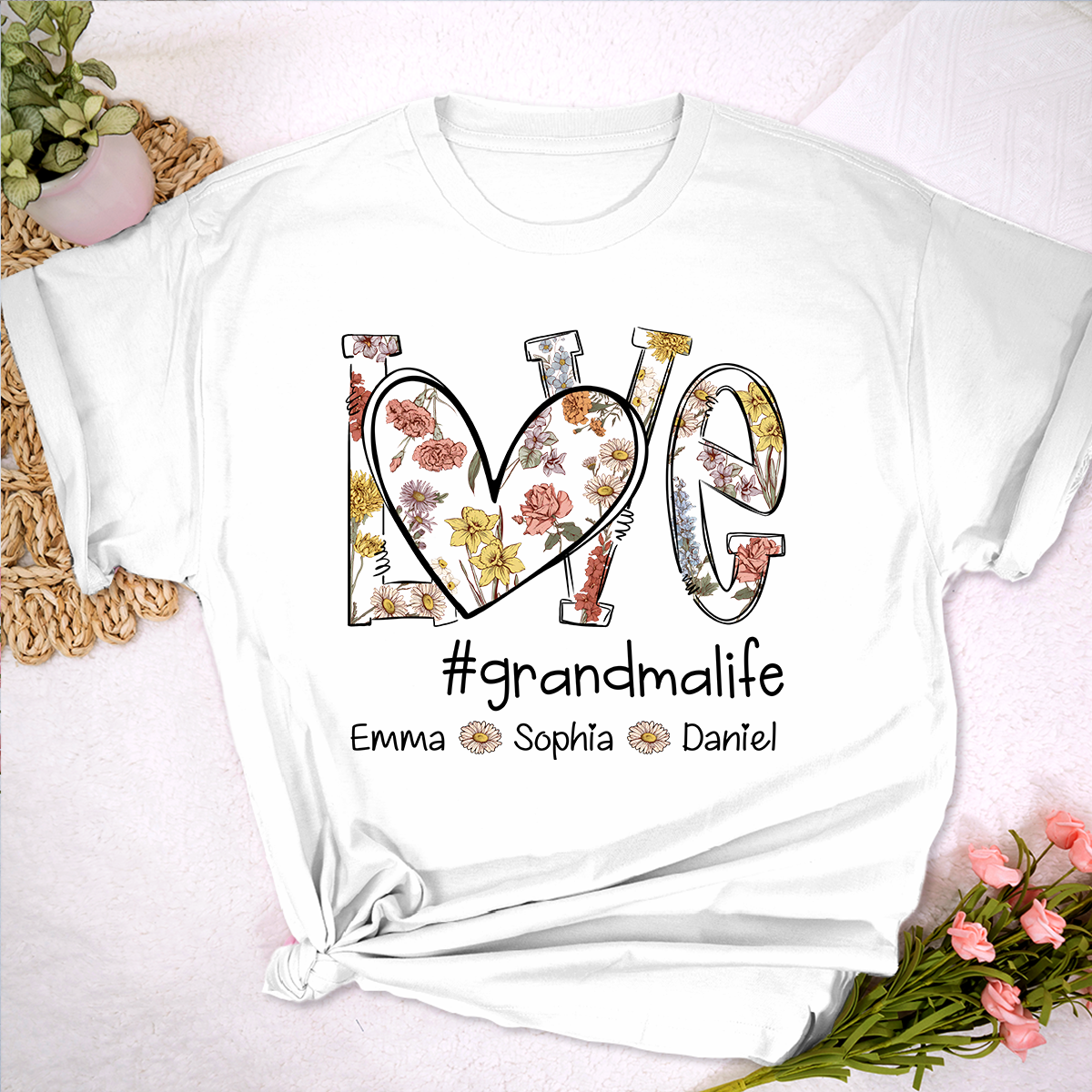 Love Flower Grandma Life With Grandkids, Mother's Day Gift TH T-Shirt