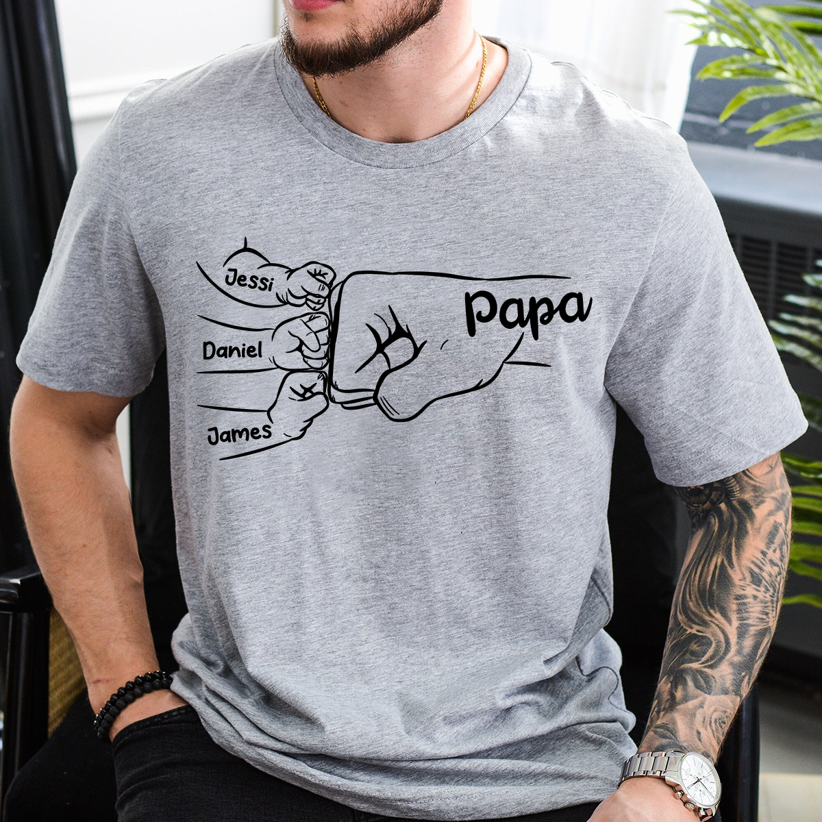Custom Papa T-Shirt with Fist Bump Graphic – Personalized Father Gift Featuring Children’s Names