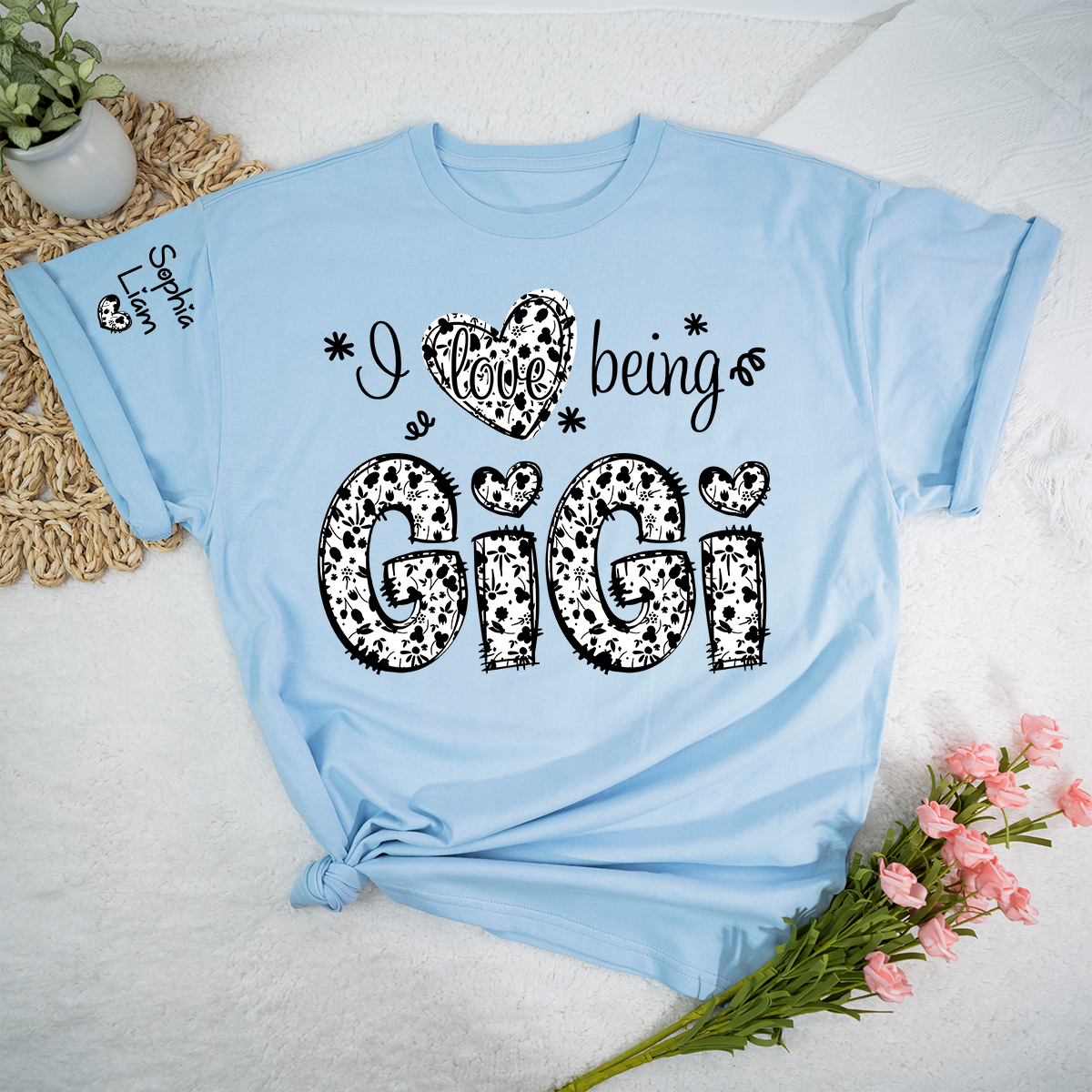 I Love Being Gigi Shirt for Grandma, Cute Floral Heart Typography Gigi T-Shirt, Sweet Family Gift for Women