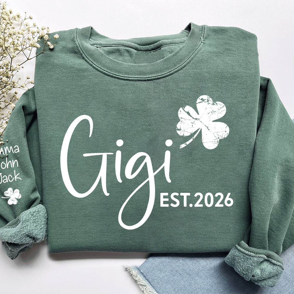 Gigi Shamrock Sweatshirt For St Patrick’s Day, Cute Green Family Sweatshirt For Grandma With The Names