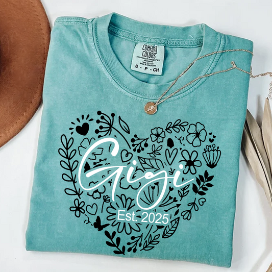 Comfort Colors® Gigi Est Flower Heart T-Shirt, Custom Grandma With Grandkids Shirt