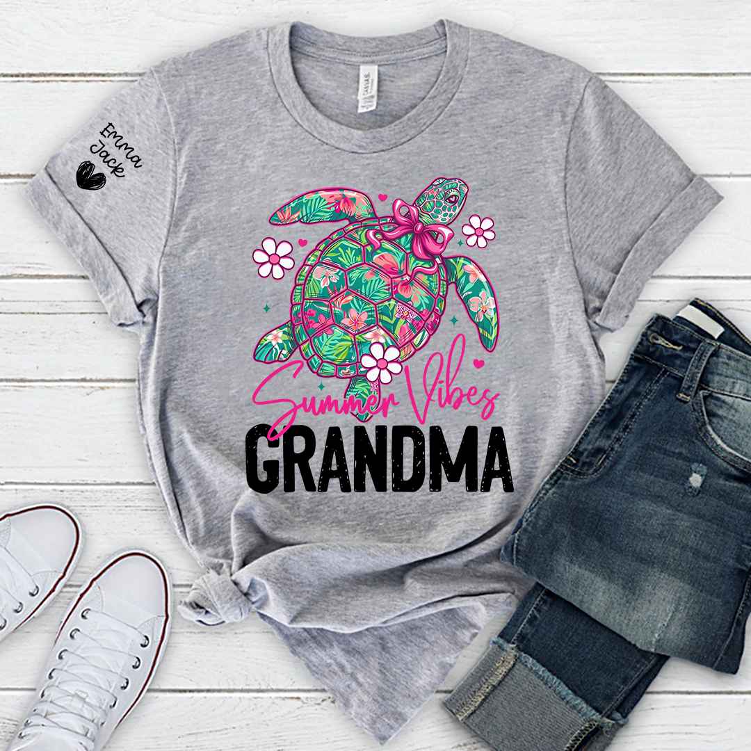 Grandma Summer Vibes T Shirt, Cute Sea Turtle Graphic Tee, Coastal Beach Grandma Shirt, Summer Vacation Gift for Women
