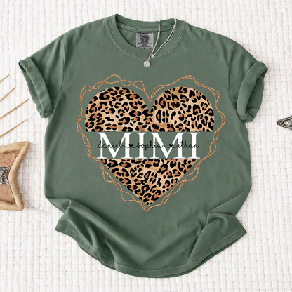 Comfort Colors Personalized Mimi Shirt Leopard Heart Design Custom Grandma Nana Gigi Name Tee with Grandkids Names Trendy Family Outfit for Women