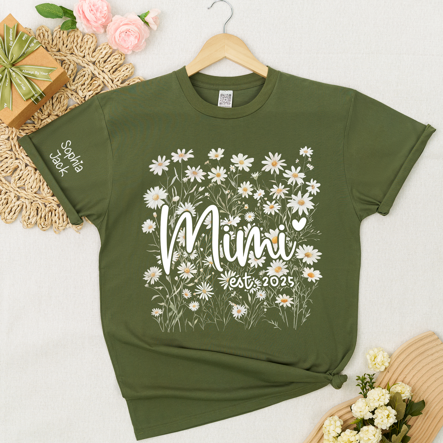 Personalized Mimi Floral Tee, Custom Daisy Design with Name & Year, Comfortable Cotton T-Shirt, Great Gift for Grandmothers, Mother's Day Gift