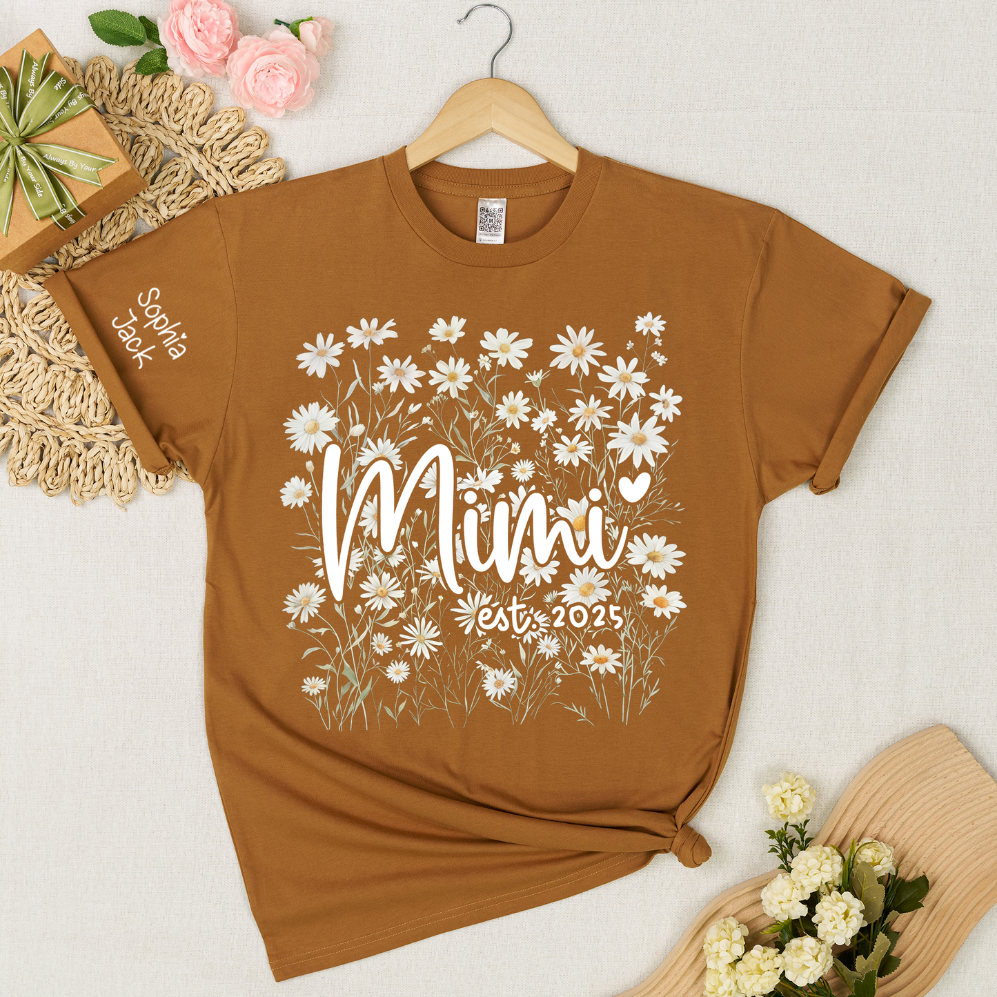 Personalized Mimi Floral Tee, Custom Daisy Design with Name & Year, Comfortable Cotton T-Shirt, Great Gift for Grandmothers, Mother's Day Gift