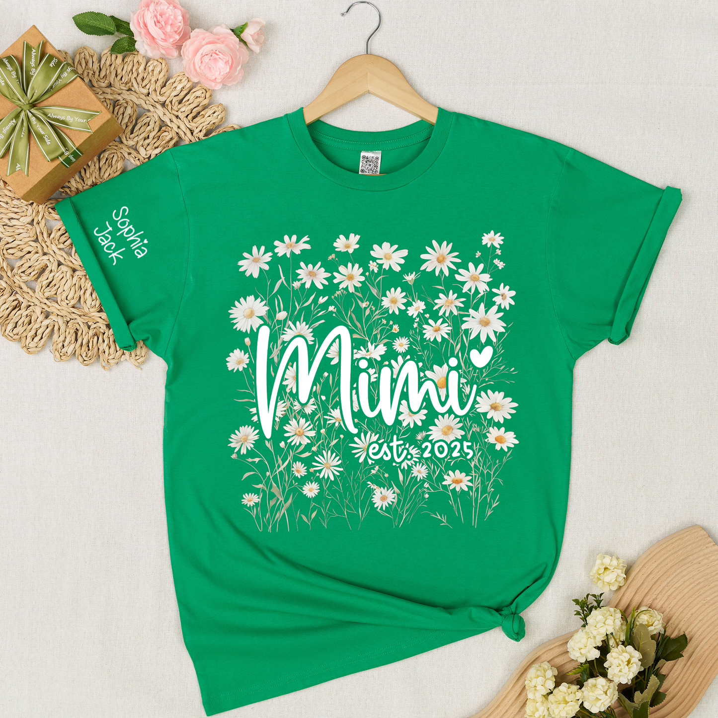 Personalized Mimi Floral Tee, Custom Daisy Design with Name & Year, Comfortable Cotton T-Shirt, Great Gift for Grandmothers, Mother's Day Gift