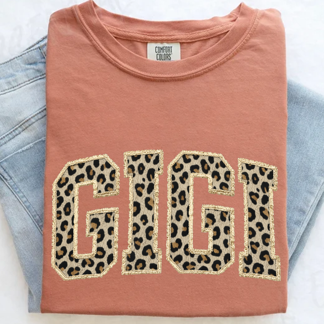 Personalized Gigi Shirt Leopard Print Patchwork Letter Design Custom Grandma Nana Mimi Name Tee Trendy Animal Pattern Family Outfit Gift for Women