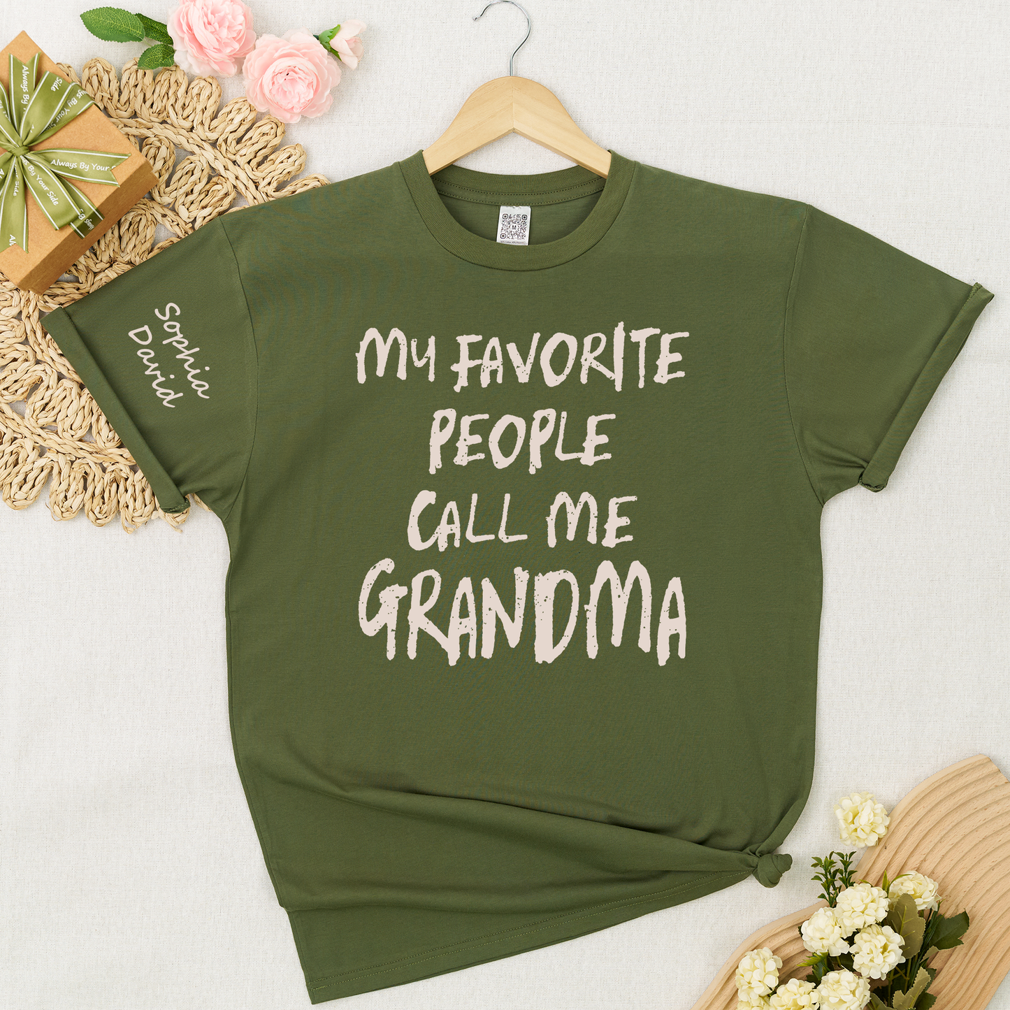 Custom Grandma Shirt My Favorite People Call Me Grandma Personalized T Shirt with Kids Names Family Gift for Grandmother Birthday Mother Celebration Tee