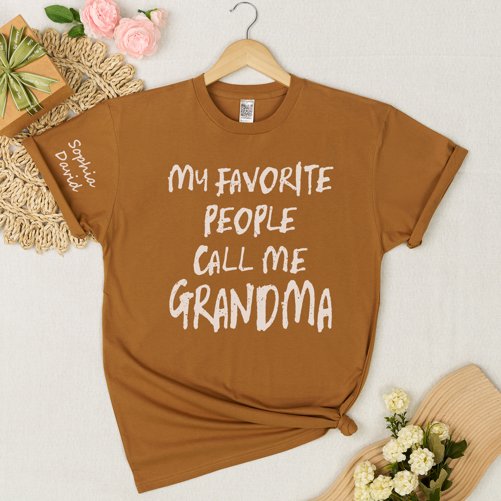 Custom Grandma Shirt My Favorite People Call Me Grandma Personalized T Shirt with Kids Names Family Gift for Grandmother Birthday Mother Celebration Tee